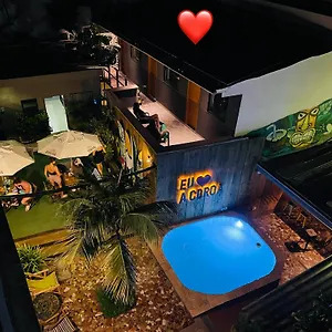 A Coroa Hostel & Suites Hostel